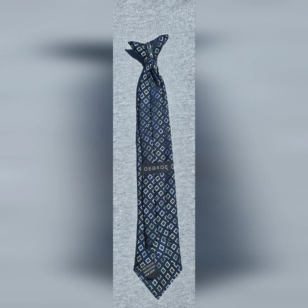 Boy's George Navy Clip On Tie w/ Yellow and Gold Diamond Pattern